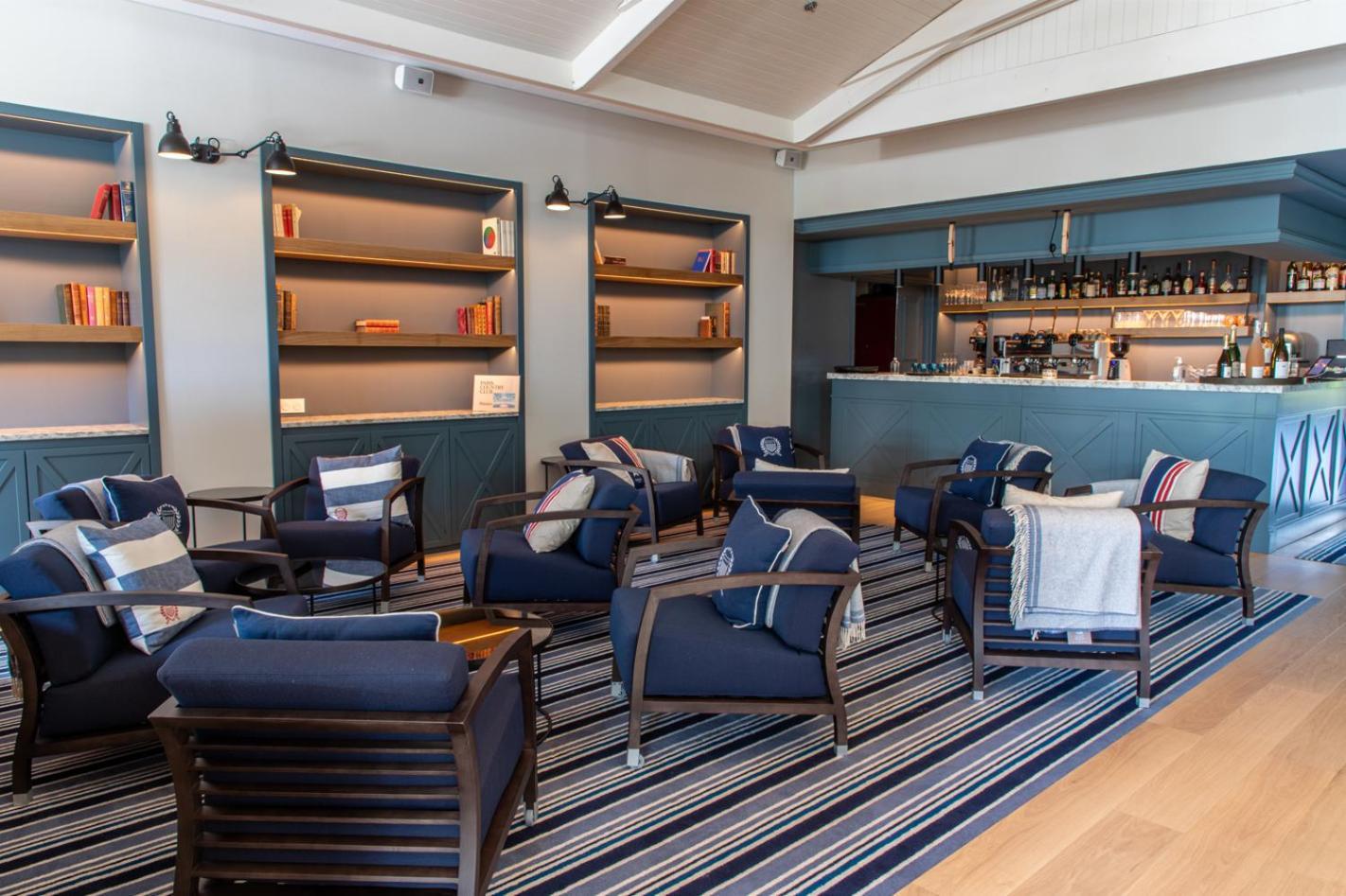 Renaissance Paris Hippodrome De St. Cloud Hotel Rueil-Malmaison Bagian luar foto